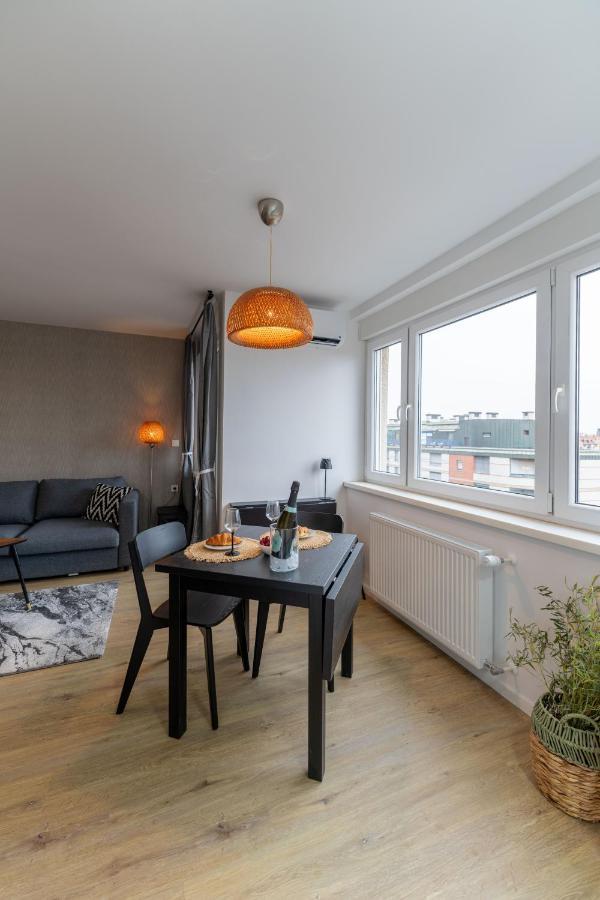 Elegant Tour As Studio Gilly With Open Views And A Balcony In The Center Ljubljana Ngoại thất bức ảnh